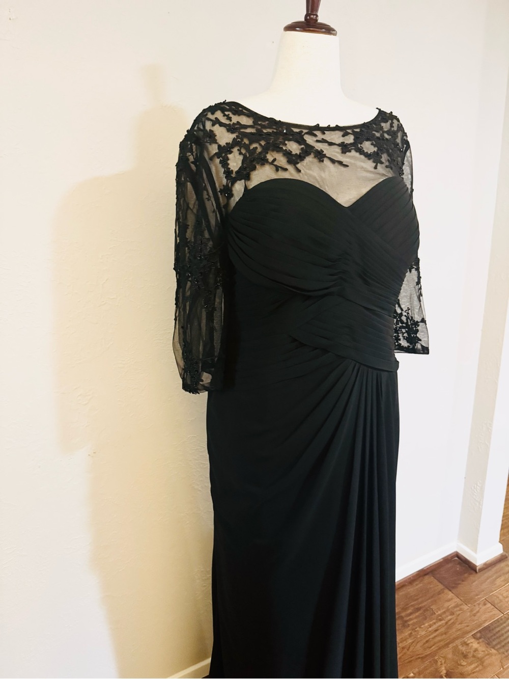 JJ’s House Elegant Black Evening Gown with Sheer Lace Sleeves - Picture 7 of 10
